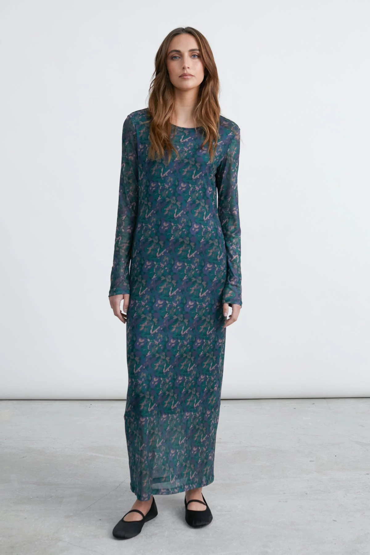 Oberteile und Kleider Sale